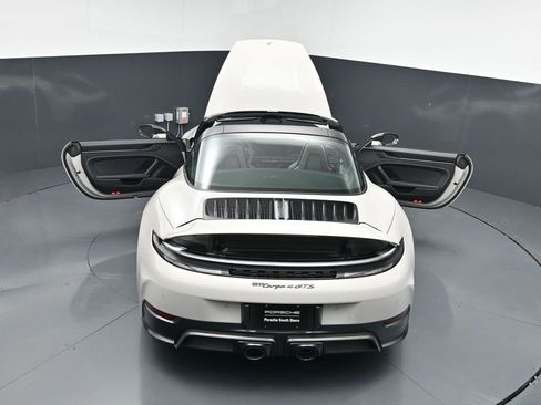 Certified 2026 Porsche 911 Targa 4 GTS AWD/4WD image 30