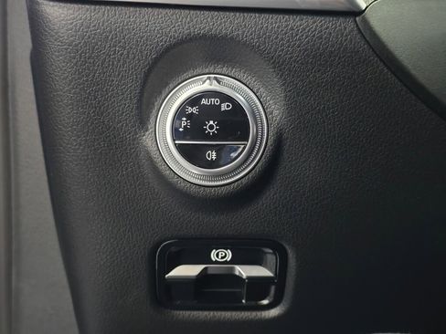 Used 2024 Mercedes-Benz C 300 4MATIC Sedan w/ AMG Line w/ Night Package image 35