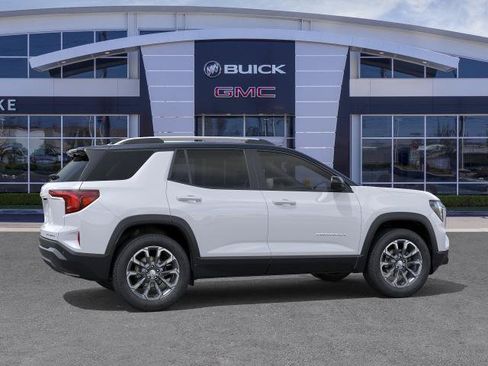 New 2027 GMC Terrain Elevation w/ Elevation Premium Package FWD image 29