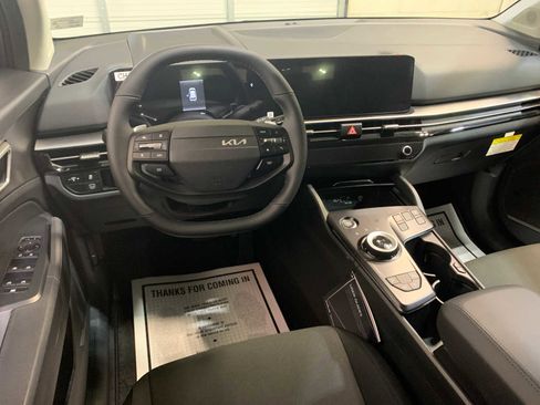 New 2026 Kia Sportage S image 4