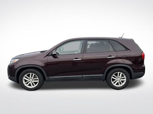 Used 2014 Kia Sorento LX FWD image 2