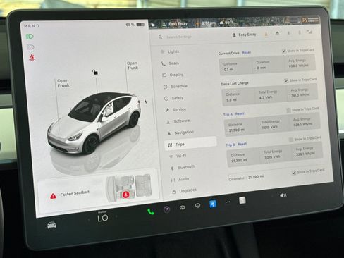 Used 2022 Tesla Model Y Performance AWD/4WD image 24