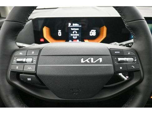 New 2026 Kia Sportage EX w/ EX Panorama Roof Package image 19