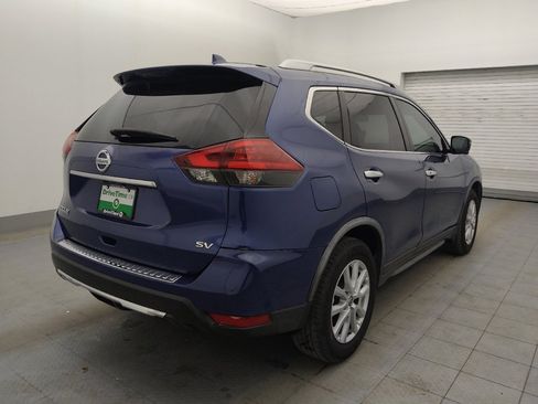 Used 2018 Nissan Rogue SV w/ Premium Package image 9