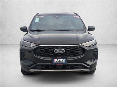 Used 2023 Ford Escape ST-Line image 2