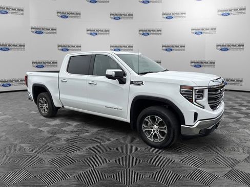 Used 2025 GMC Sierra 1500 SLT image 7