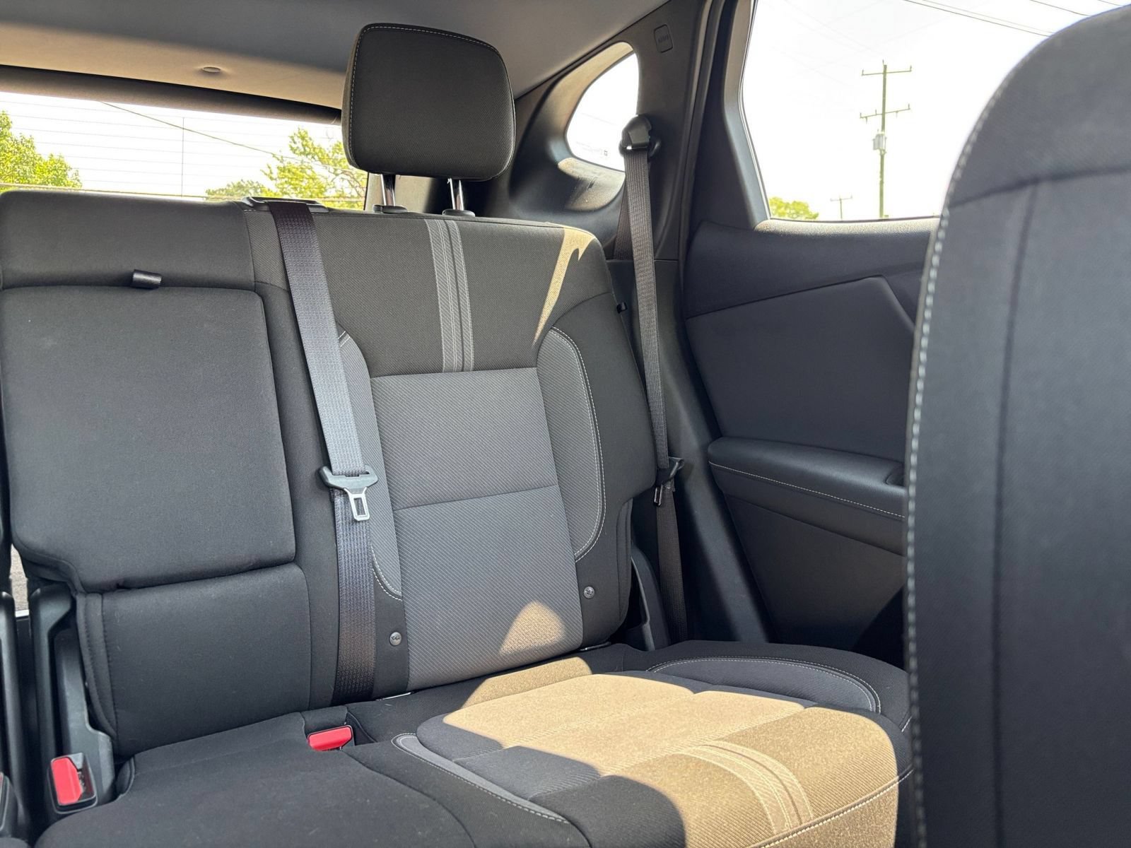Used 2025 Chevrolet Blazer LT FWD image 37