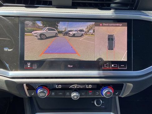Used 2023 Audi Q3 2.0T Premium Plus w/ Premium Plus Package AWD/4WD image 21