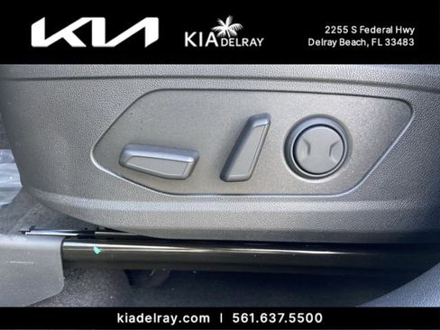 New 2026 Kia Sorento S image 18