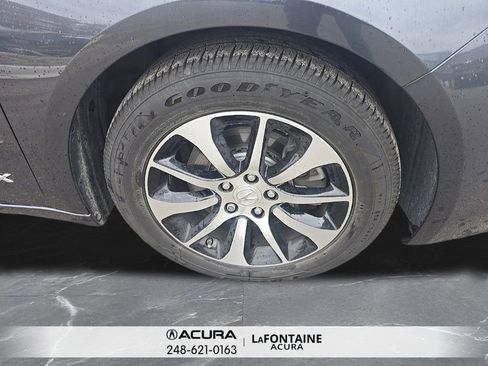 Used 2016 Acura TLX w/ Technology Package image 4