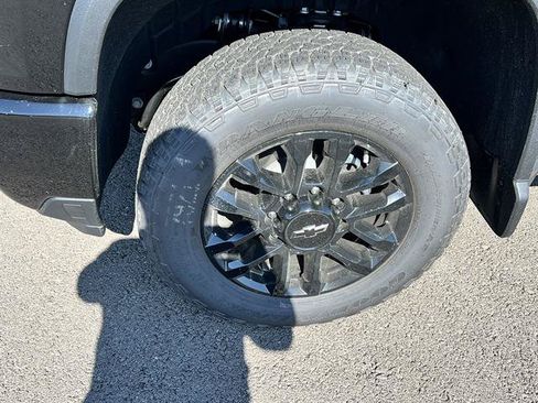New 2026 Chevrolet Silverado 2500 Custom w/ Custom Value Package AWD/4WD image 10