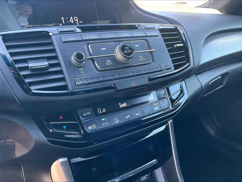 Used 2017 Honda Accord Sport image 34
