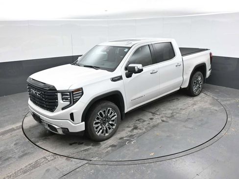 Used 2025 GMC Sierra 1500 Denali Ultimate image 15
