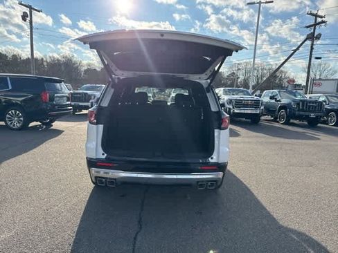 New 2026 GMC Acadia Denali w/ Super Cruise Package image 11