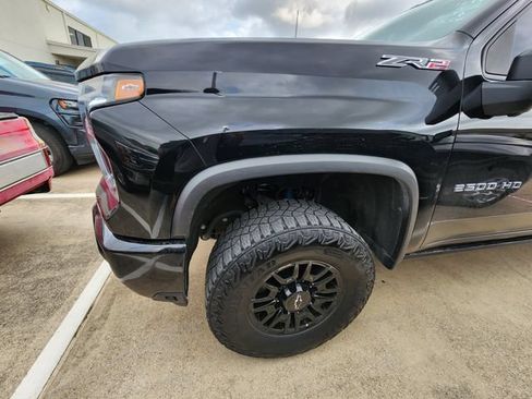 Used 2025 Chevrolet Silverado 2500 ZR2 w/ Technology Package AWD/4WD image 7