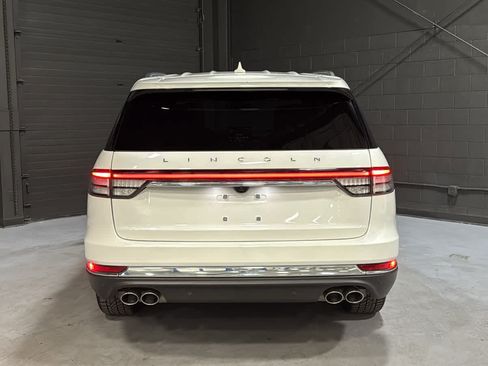Used 2023 Lincoln Aviator Reserve w/ Equipment Group 201A AWD/4WD image 5