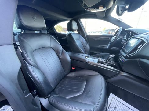 Used 2020 Maserati Ghibli RWD image 13