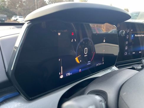 Used 2025 Chevrolet Trax LT image 20