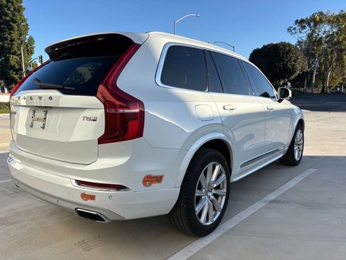 Used 2016 Volvo XC90 T8 Inscription image 5