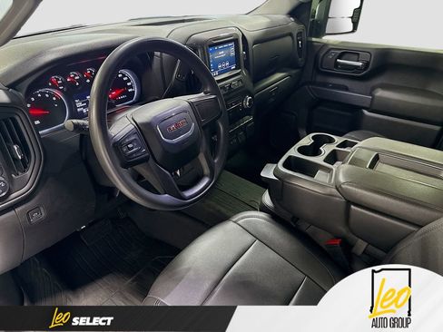 Used 2022 GMC Sierra 2500 Pro w/ Convenience Package AWD/4WD image 12
