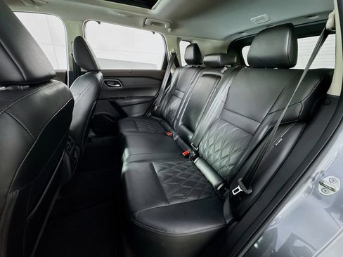 Used 2023 Nissan Rogue Platinum w/ Platinum Premium Package image 24