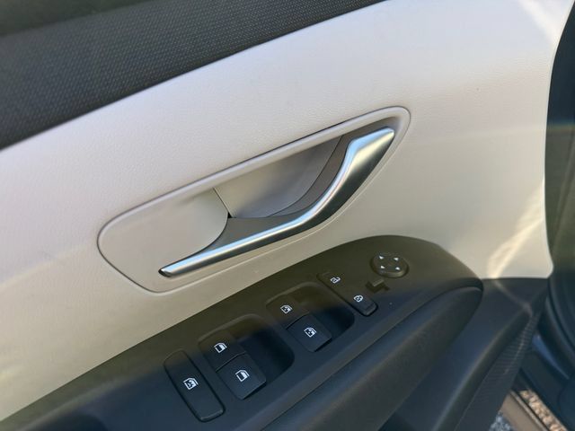Used 2023 Hyundai Tucson SEL w/ Convenience Package FWD image 17