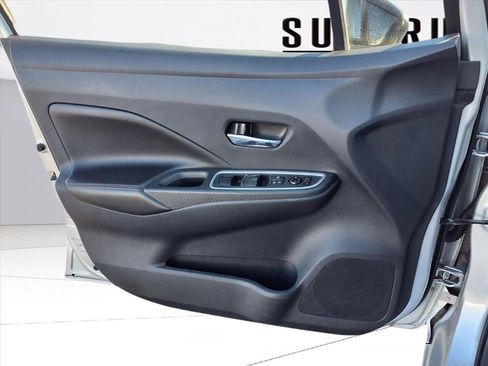 Used 2024 Nissan Versa SR image 14