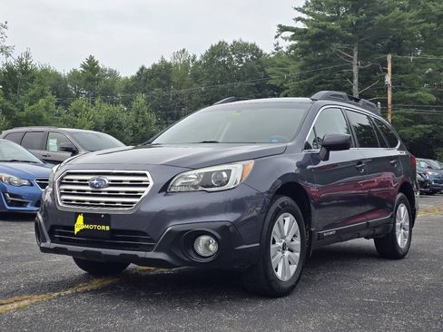 Used 2015 Subaru Outback 2.5i Premium AWD/4WD image 3