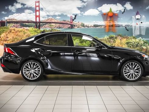 Used 2014 Lexus IS 250 w/ Navigation Package RWD image 5