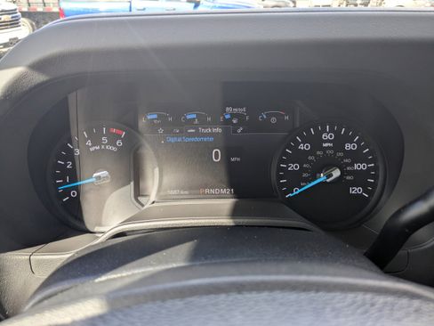 Used 2024 Ford E-350 and Econoline 350 Super Duty w/ Driver's Safety Package image 25