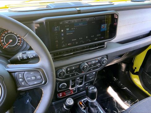 Used 2024 Jeep Wrangler Unlimited Sport AWD/4WD image 6