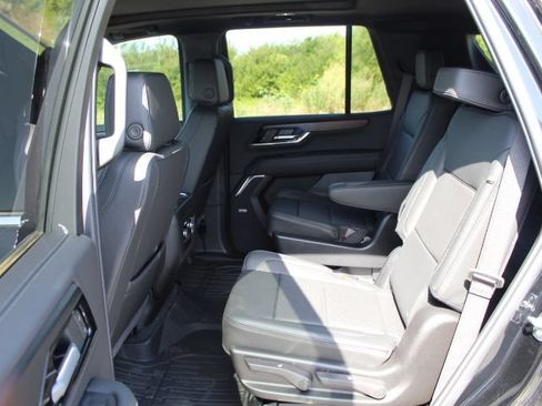 New 2026 GMC Yukon Denali AWD/4WD image 10