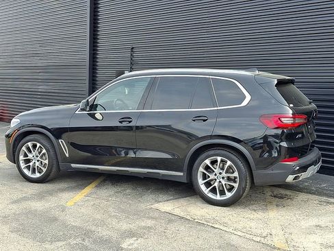 Used 2022 BMW X5 xDrive40i w/ Premium Package AWD/4WD image 3