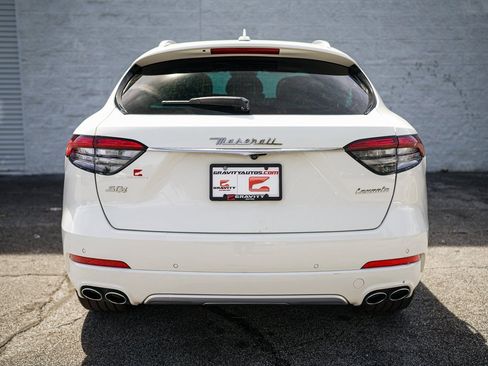 Used 2021 Maserati Levante S GranLusso image 13