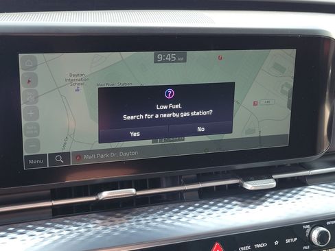 Used 2023 Kia Carnival SX Prestige FWD image 26