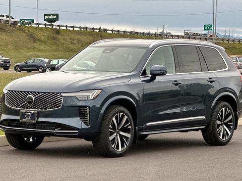 New 2026 Volvo XC90 B5 Core w/ Protection Package Premier image 7