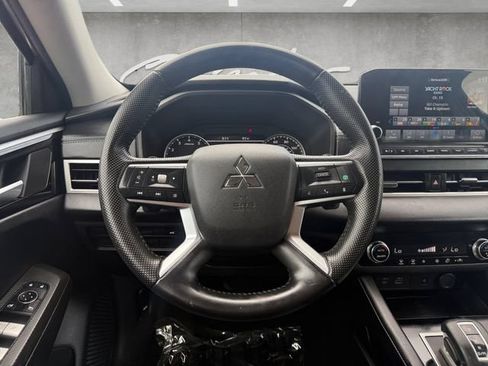 Used 2022 Mitsubishi Outlander SE FWD image 22