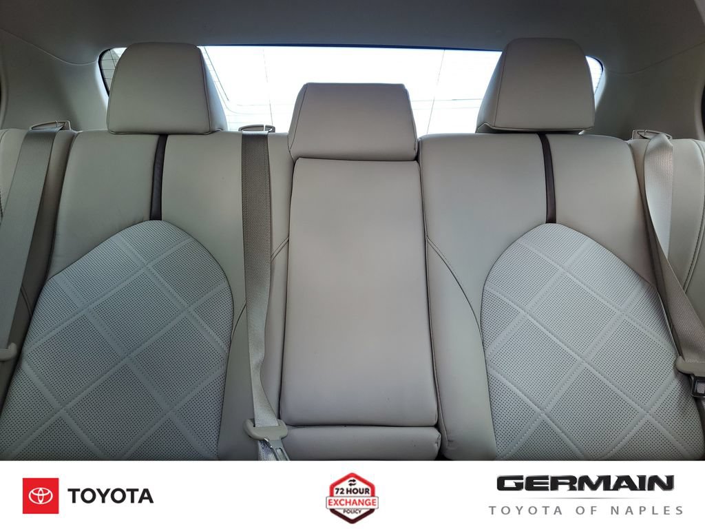 Used 2019 Toyota Camry XLE w/ Navigation Package FWD image 30