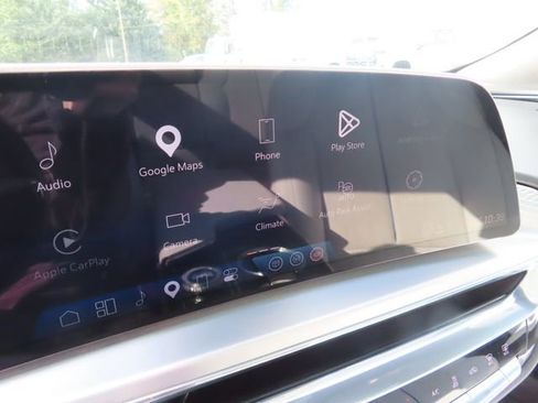 Used 2024 Cadillac Lyriq Sport RWD image 23