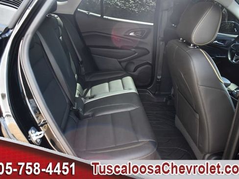 Used 2024 Chevrolet Trax ACTIV w/ Driver Confidence Package FWD image 21