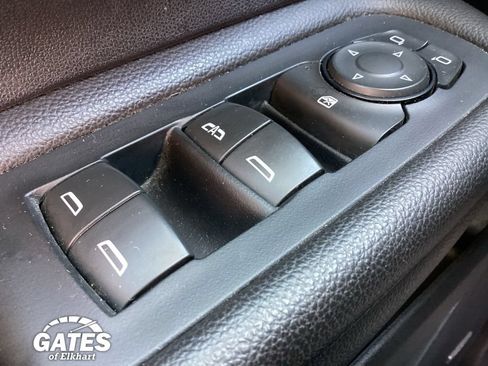 Used 2023 GMC Terrain SLT w/ Infotainment Package II AWD/4WD image 24