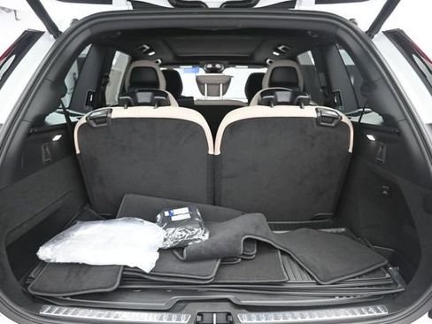 New 2026 Volvo XC90 B6 Plus w/ Protection Package Premier AWD/4WD image 30