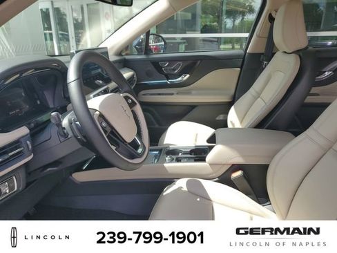 New 2025 Lincoln Corsair FWD image 18