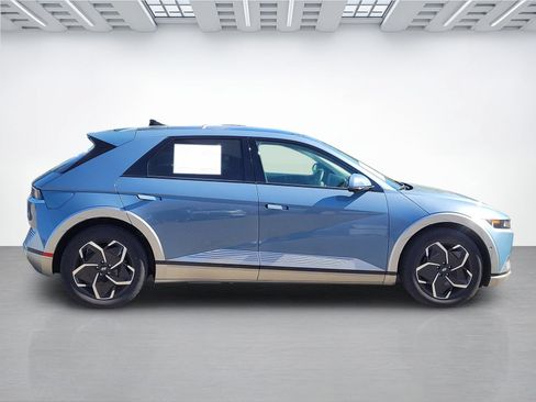 Certified 2024 Hyundai Ioniq 5 Limited RWD image 11