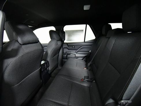 New 2026 Toyota 4Runner SR5 image 25