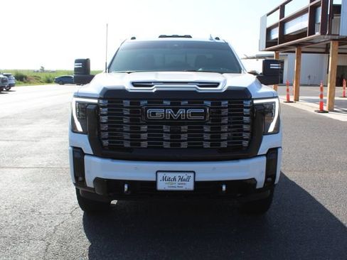 Certified 2025 GMC Sierra 2500 Denali Ultimate AWD/4WD image 9