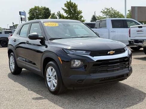 Used 2023 Chevrolet TrailBlazer LS FWD image 4