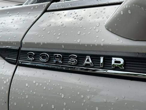 Used 2024 Lincoln Corsair AWD w/ Equipment Group 101A image 8