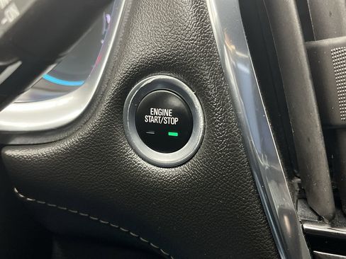 Certified 2023 Chevrolet Traverse LT w/ LT Premium Package image 23