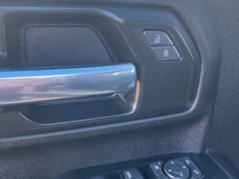 Used 2025 Chevrolet Silverado 2500 Custom w/ Custom Convenience Package image 12